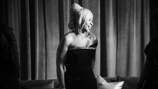 Just Fine: Mary J. Blige Looks Like She’s Living Her Best Life, and We Love It